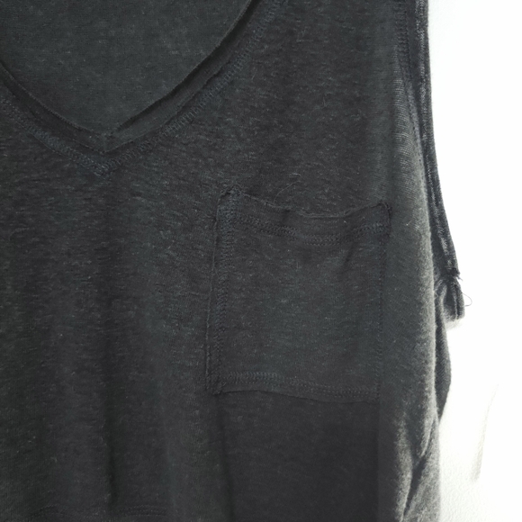 2/$20 ☀️ | NWT | Aerie Breezy Linen Pocket V-Neck Crop Top - Picture 4 of 9